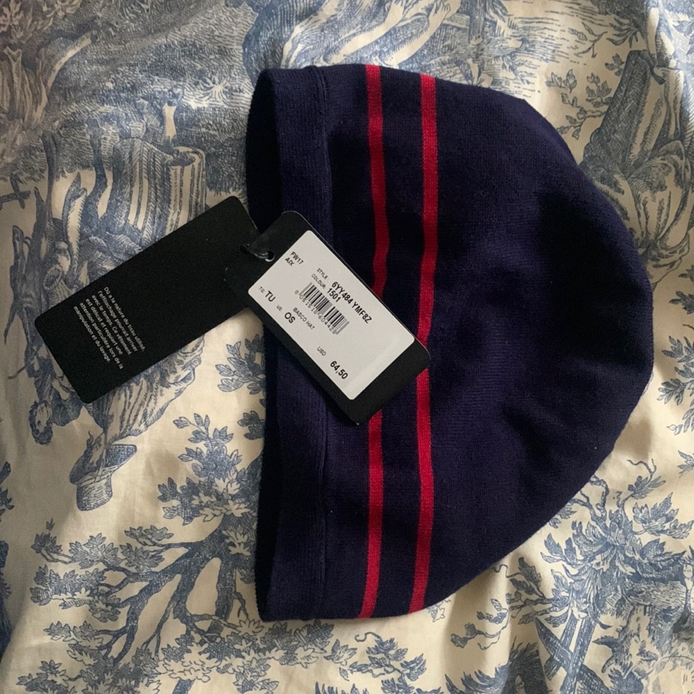 Armani exchange hat